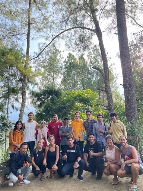 Volunteer in Indonesia with Worldpackers.